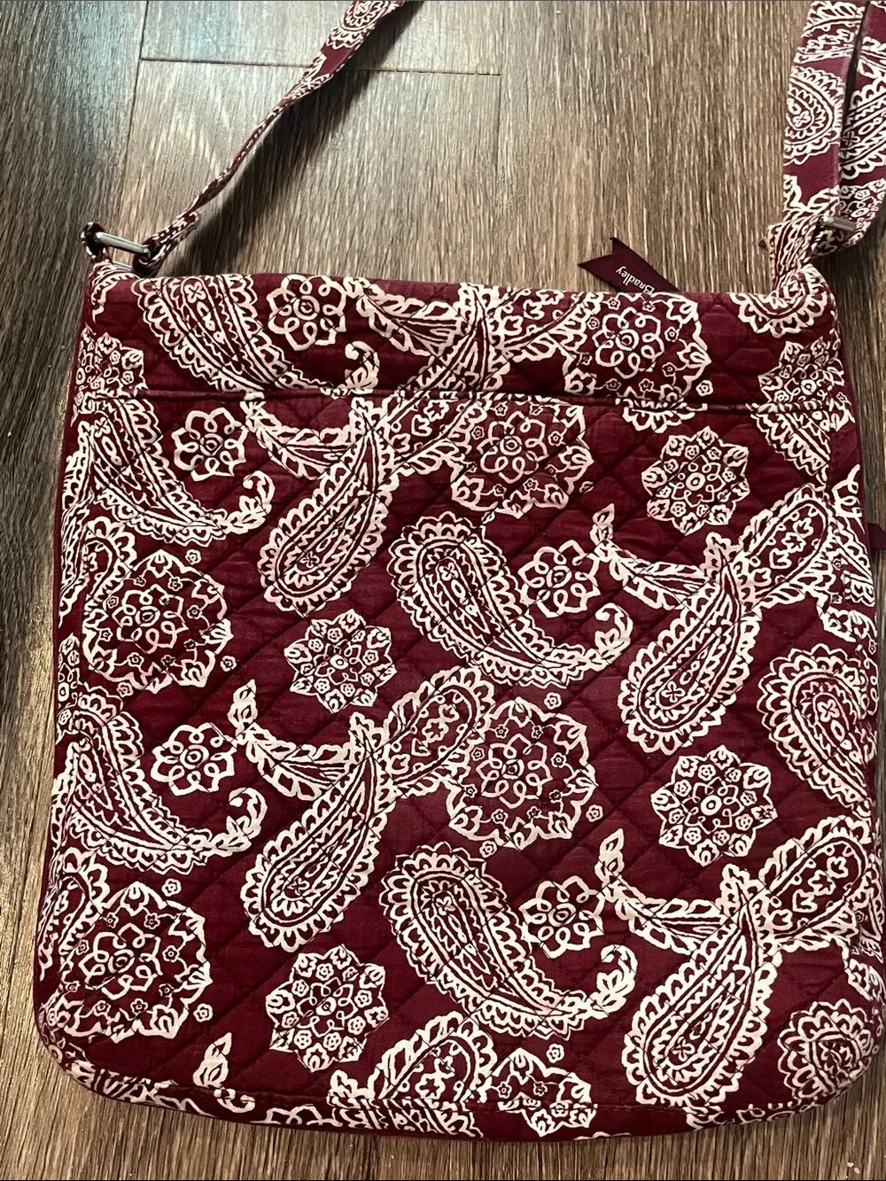 Vera Bradley Aggies Triple Zip Hipster Maroon Paisley Quilted Crossbody Bag - Picture 8 of 8